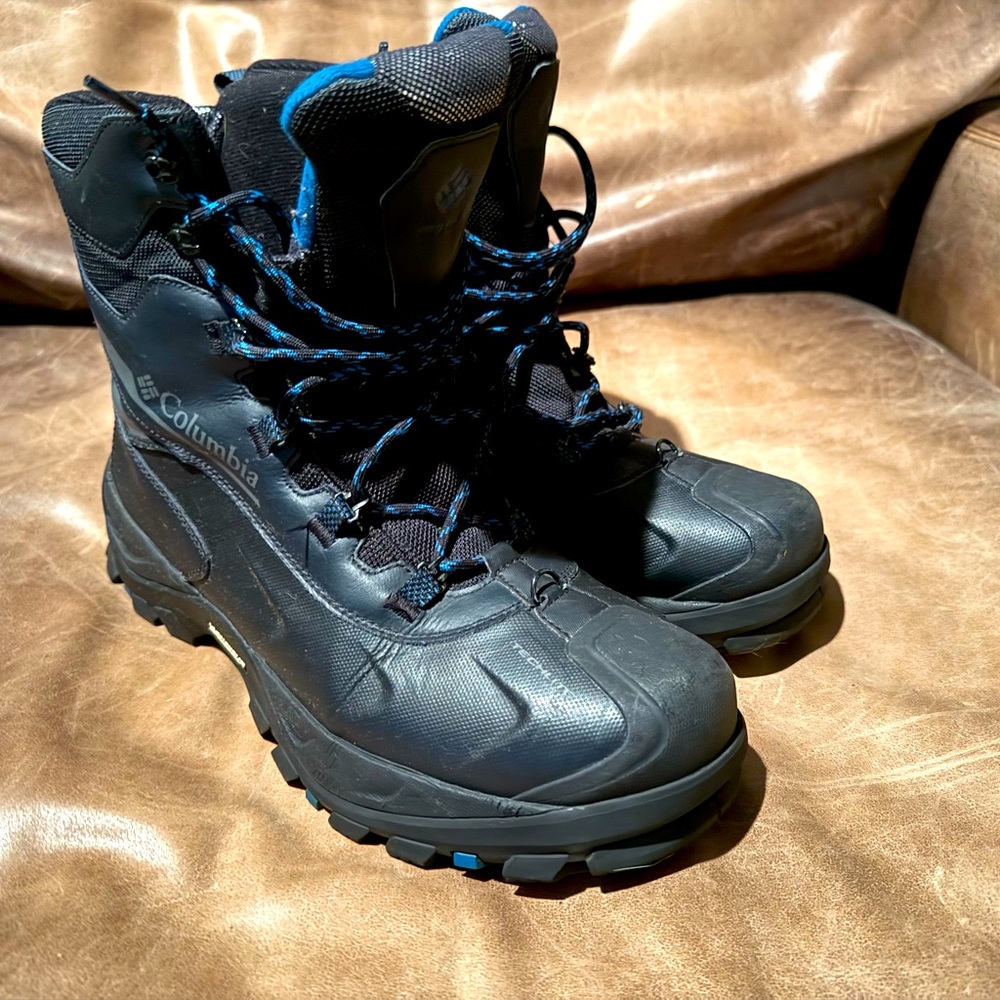COLUMBIA BUGABOOT Plus IV Omni-Heat 200g Snow Winter BOOTS BM5978-010 Mens